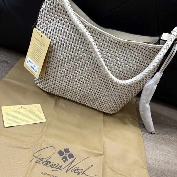 Patricia Nash Cream Woven Crossbody Bag - Picture 5 of 6